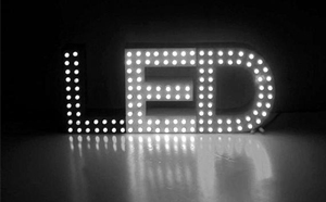 LED產(chǎn)業(yè)經(jīng)營難，罪魁禍?zhǔn)资钦l？.jpg